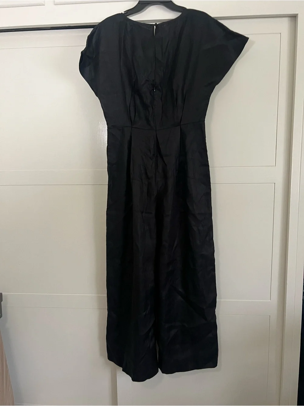 NWT Banana Republic Black Linen V Neck Jumpsuit Size 6 tall